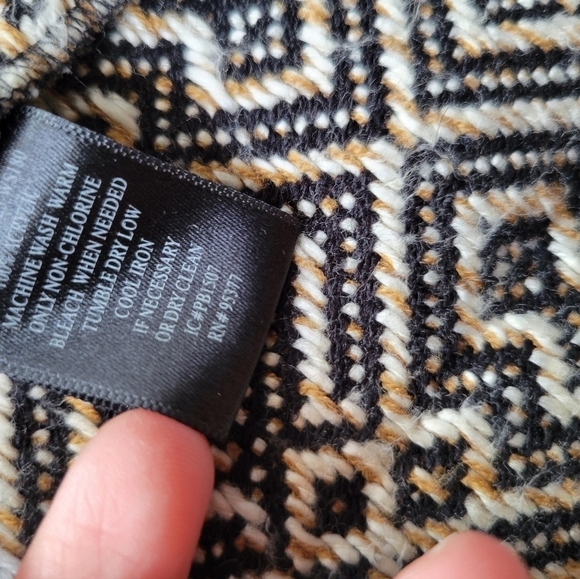 Sanctuary Montana Drape Front Jacquard Vest Size Large in Black Tan - Picture 5 of 10